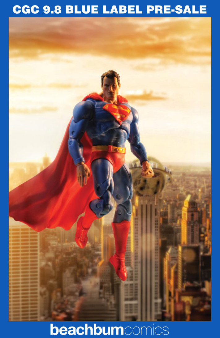 Batman/Superman: World's Finest #21 McFarlane Toys Action Figure Variant CGC 9.8