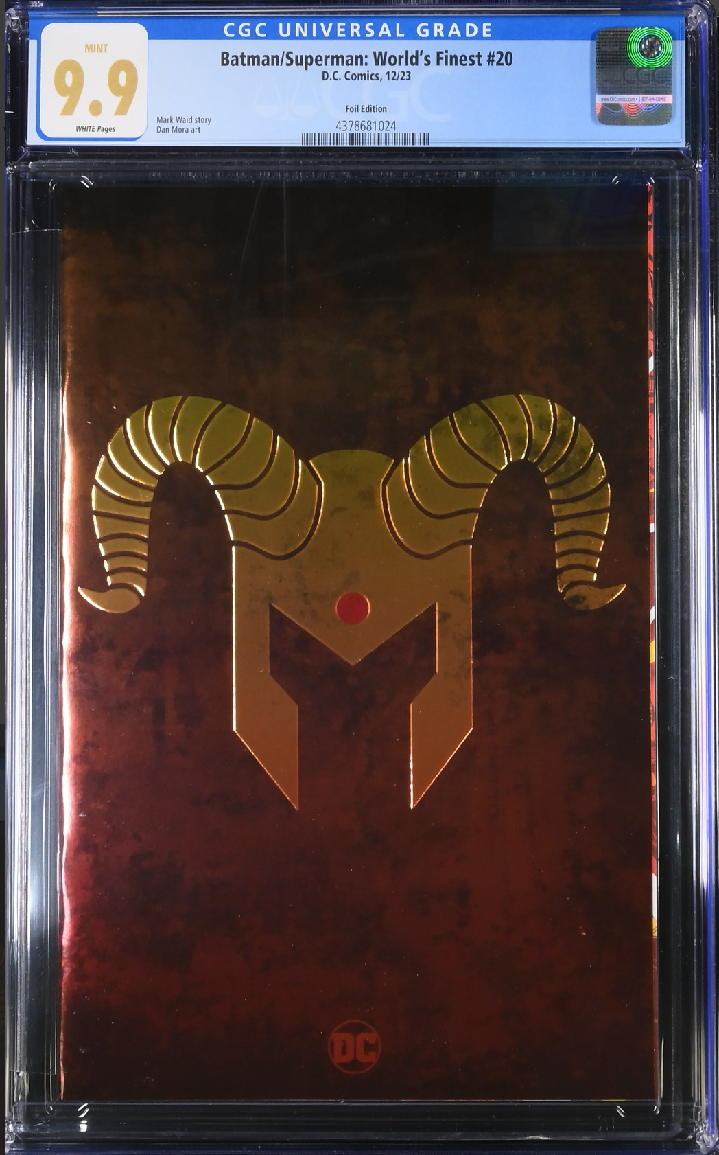 Batman/Superman: World's Finest #20 Magog Helmet Foil Variant CGC 9.9