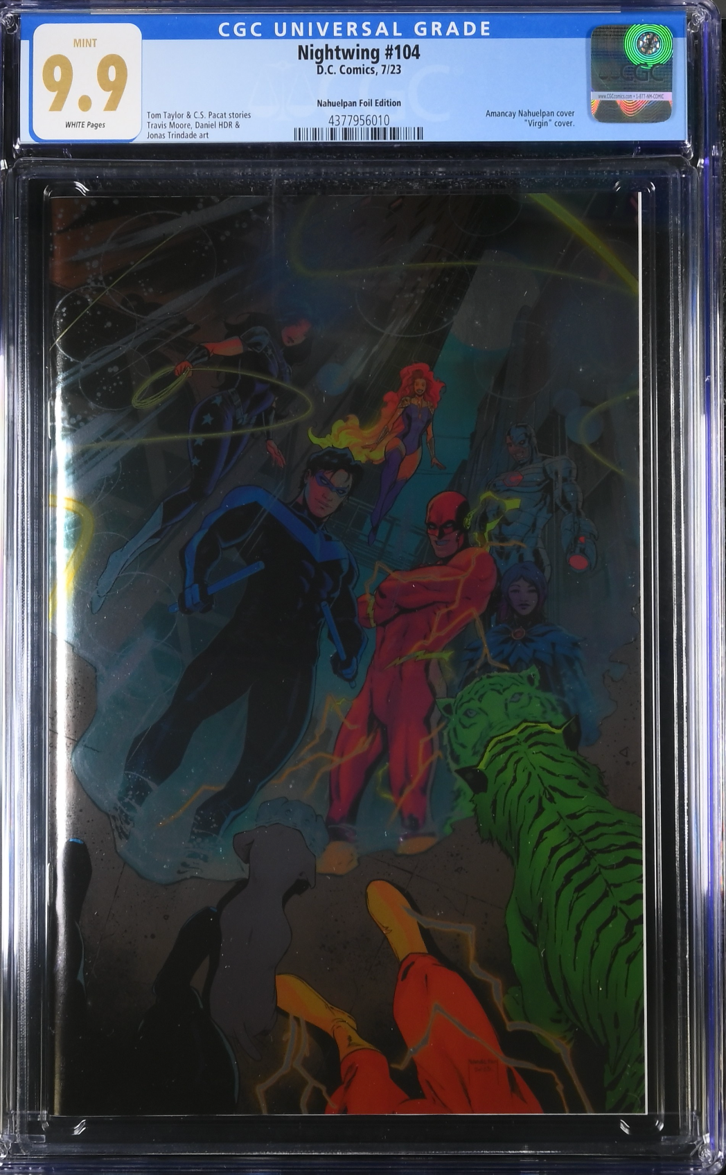 Nightwing #104 Nahuelpan 1:50 Foil Retailer Incentive Variant CGC 9.9