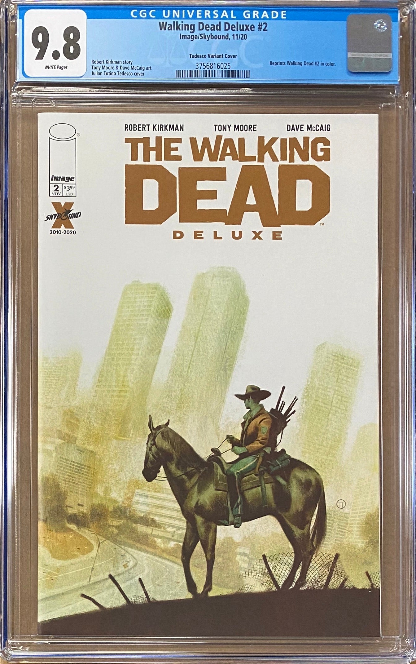 Walking Dead Deluxe #2 Tedesco Variant CGC 9.8