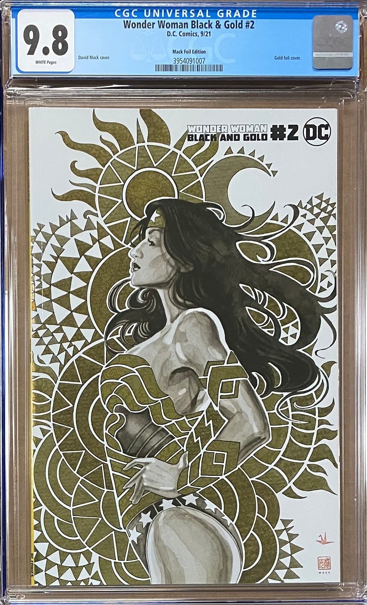 Wonder Woman: Black and Gold #2 Mack 1:25 Foil Retailer Incentive Variant CGC 9.8