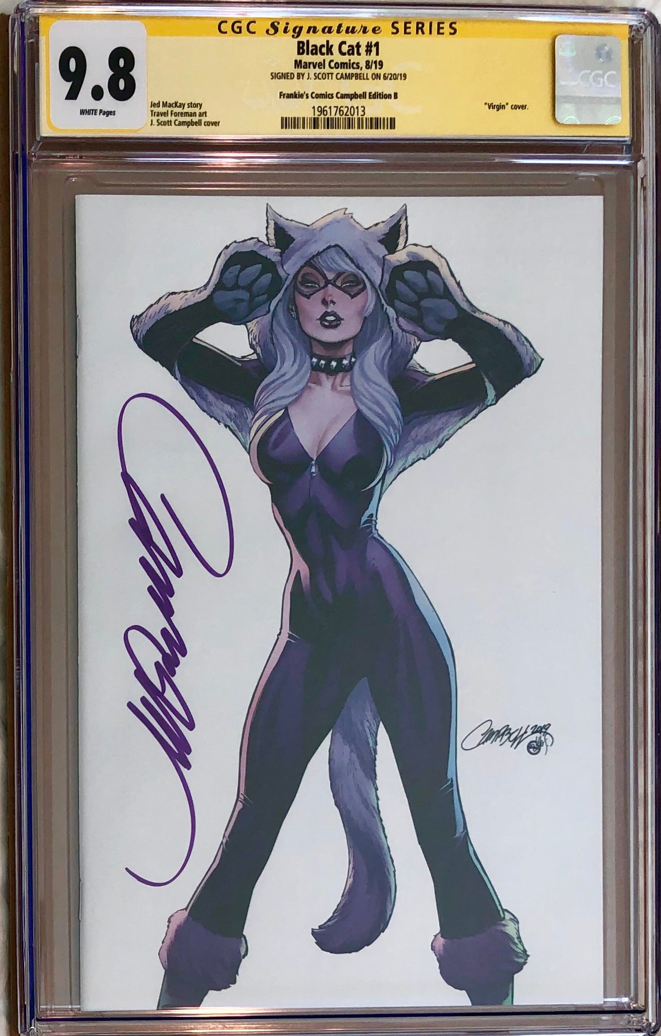 Black Cat #1 J. Scott Campbell Frankie's Comics Virgin Exclusive CGC 9.8 SS
