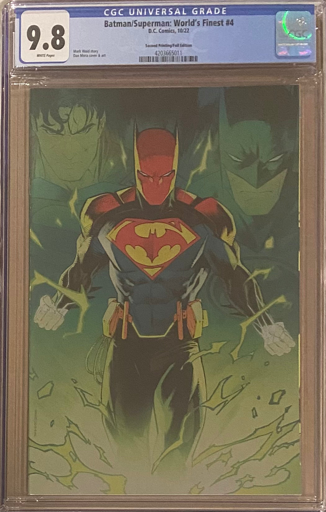 Batman/Superman: World's Finest #4 Mora Second Printing 1:25 Foil Retailer Incentive Variant CGC 9.8