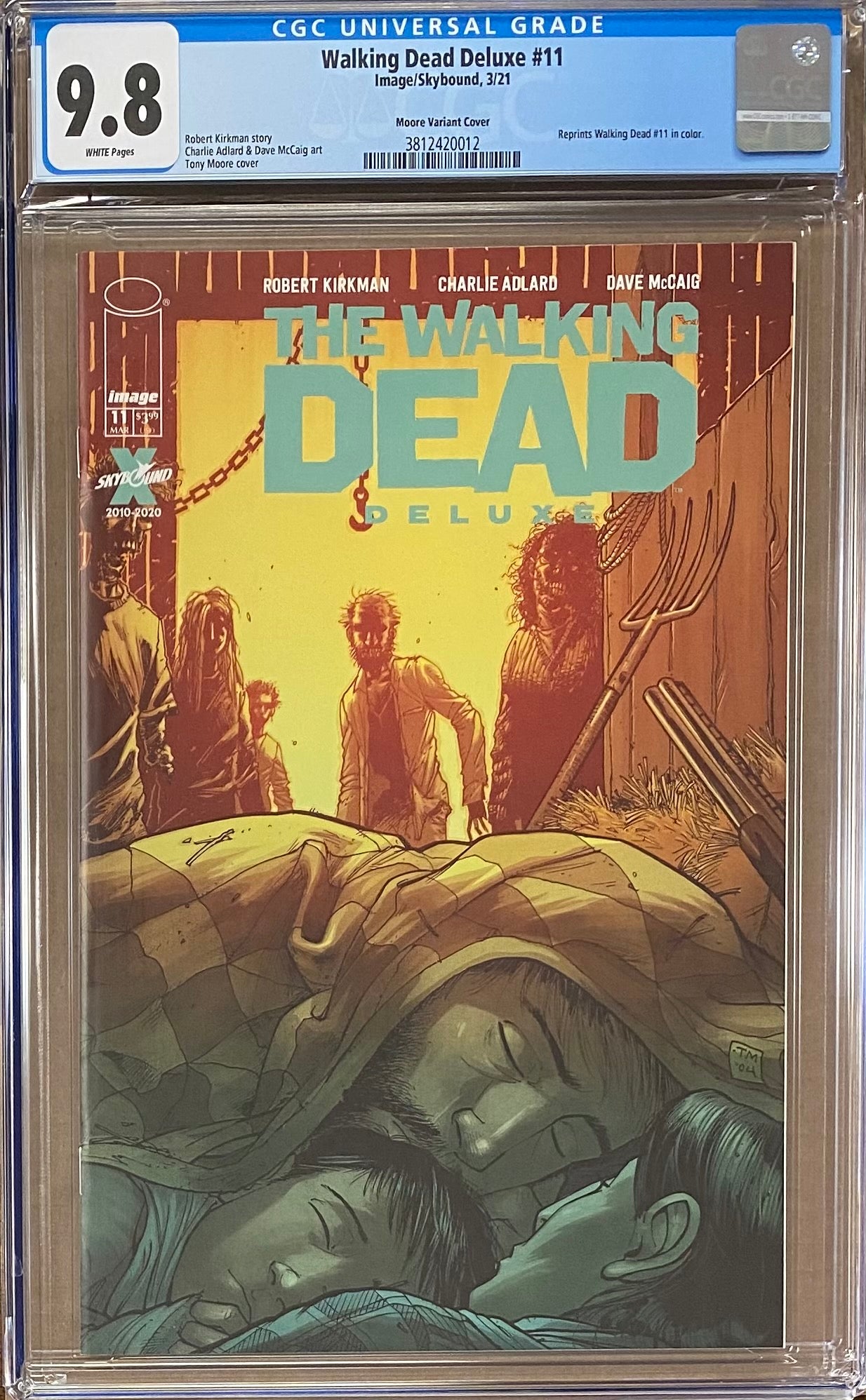 Walking Dead Deluxe #11 Variant CGC 9.8