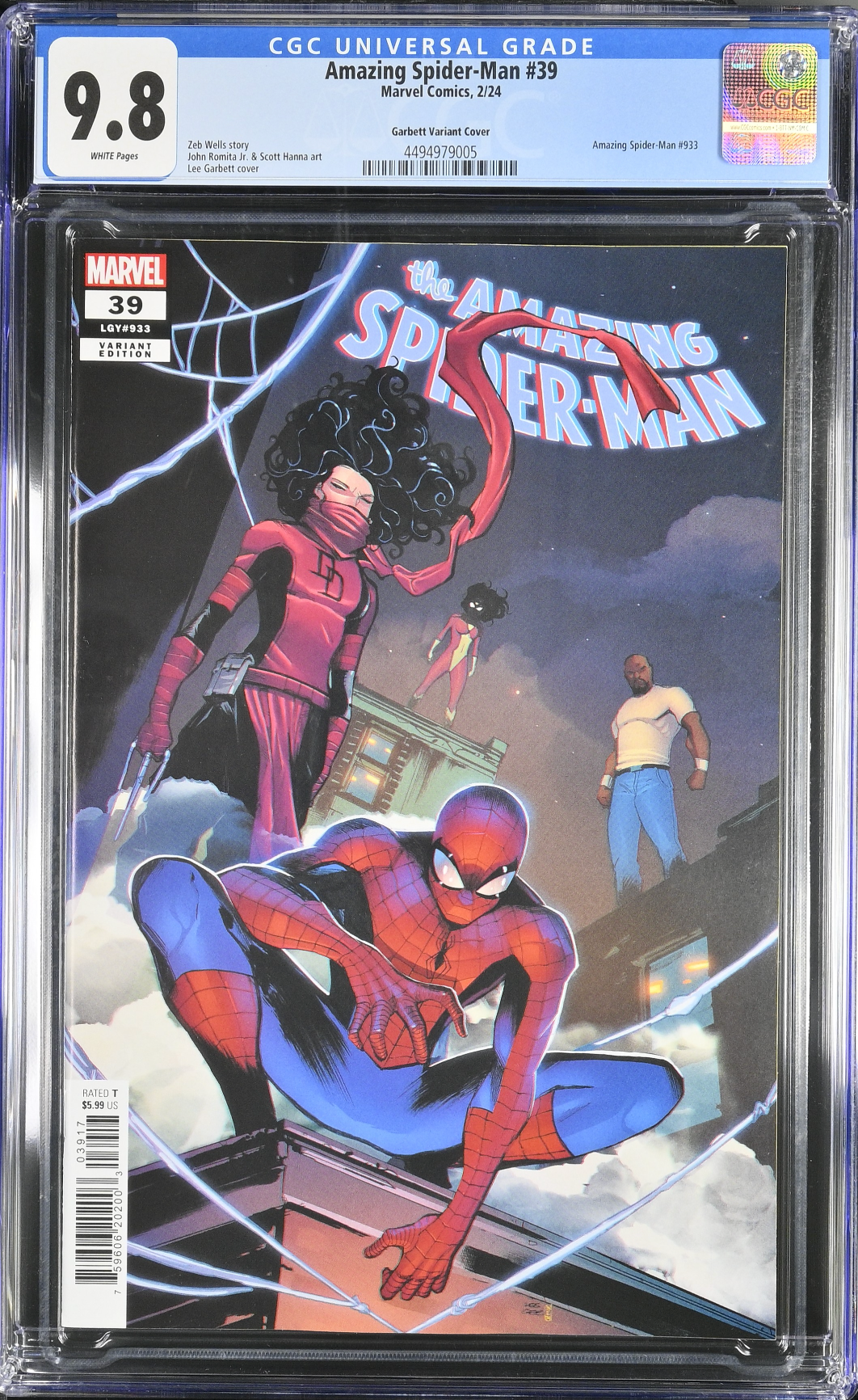 Amazing Spider-Man #39 Garbett 1:25 Retailer Incentive Variant CGC 9.8