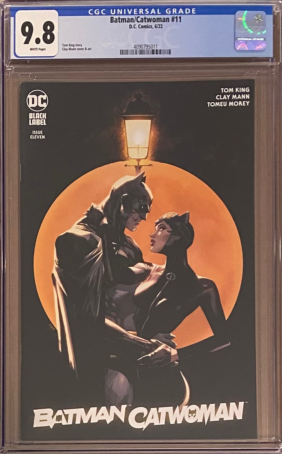 Batman Catwoman #11 DC Black Label CGC 9.8