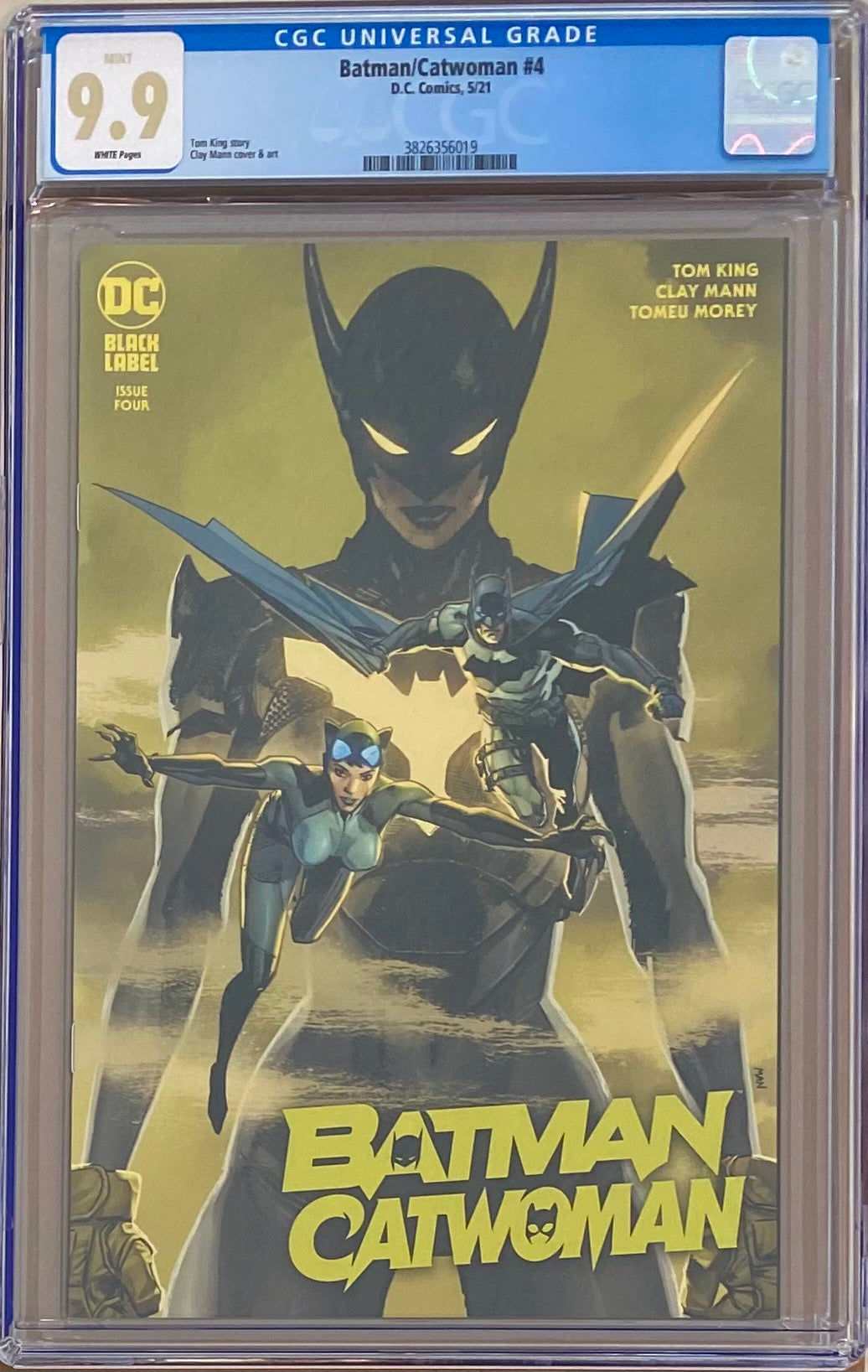 Batman Catwoman #4 DC Black Label CGC 9.9 MINT