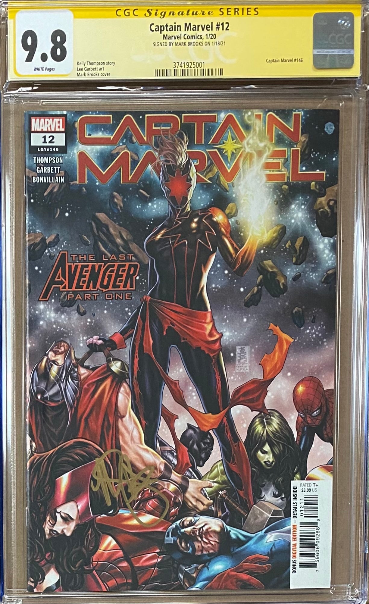 Captain Marvel #12 CGC 9.8 SS