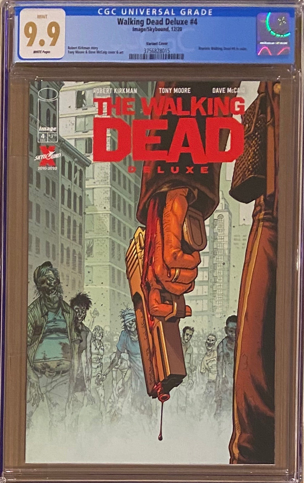 Walking Dead Deluxe #4 Variant CGC 9.9