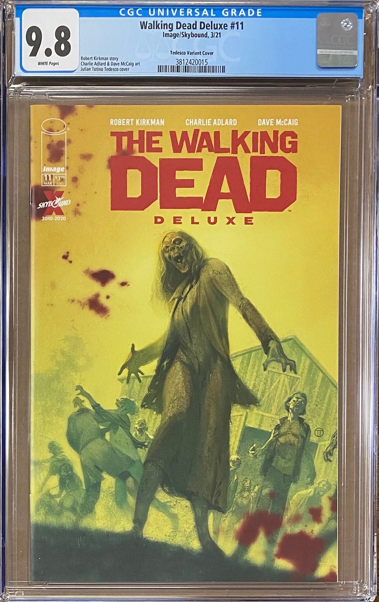 Walking Dead Deluxe #11 Tedesco Variant CGC 9.8