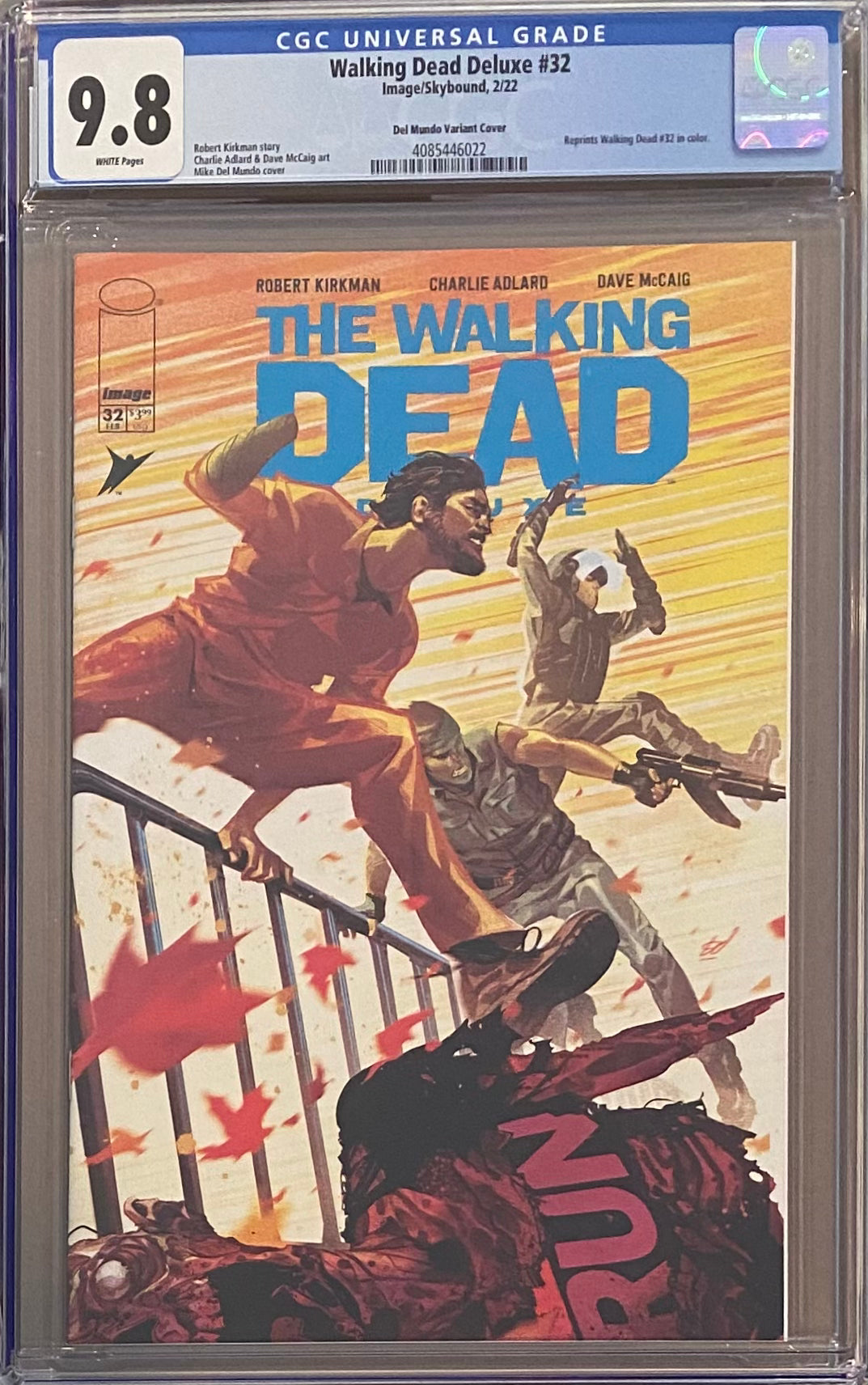 Walking Dead Deluxe #32 Del Mundo Variant CGC 9.8