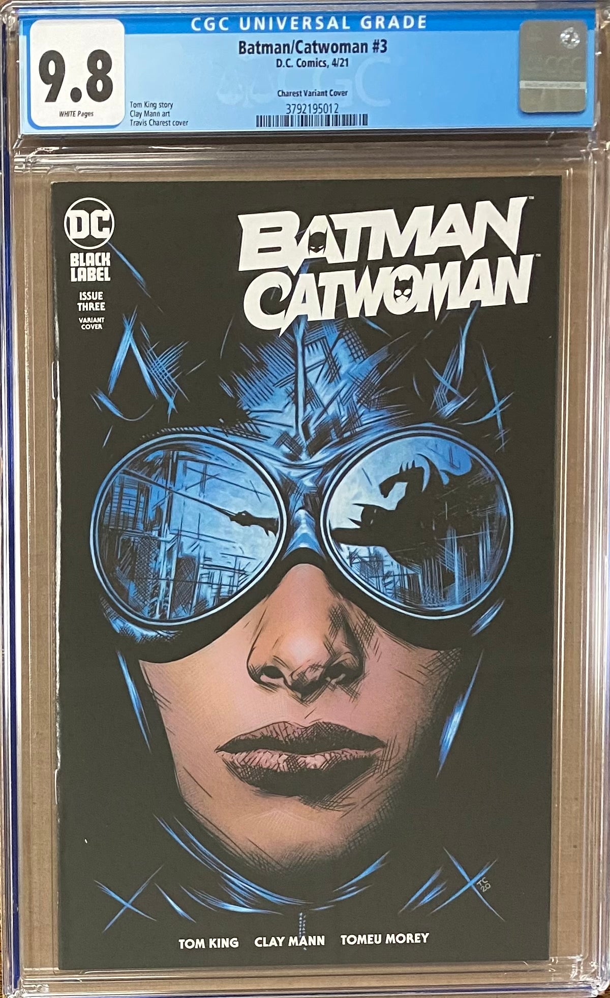 Batman Catwoman #3 Charest Variant DC Black Label CGC 9.8